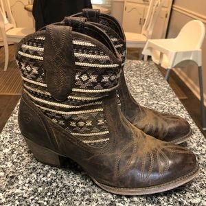 Ariat Boots Aztec Style